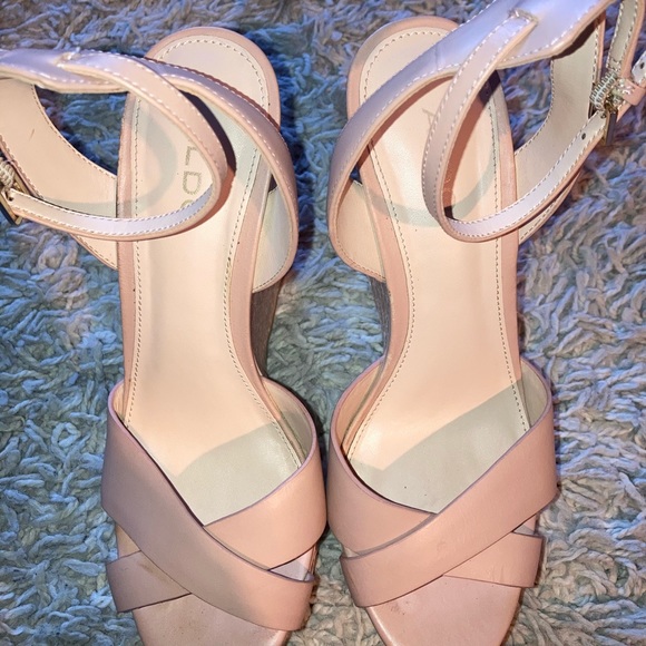 Aldo Wedge Heels - Picture 6 of 7